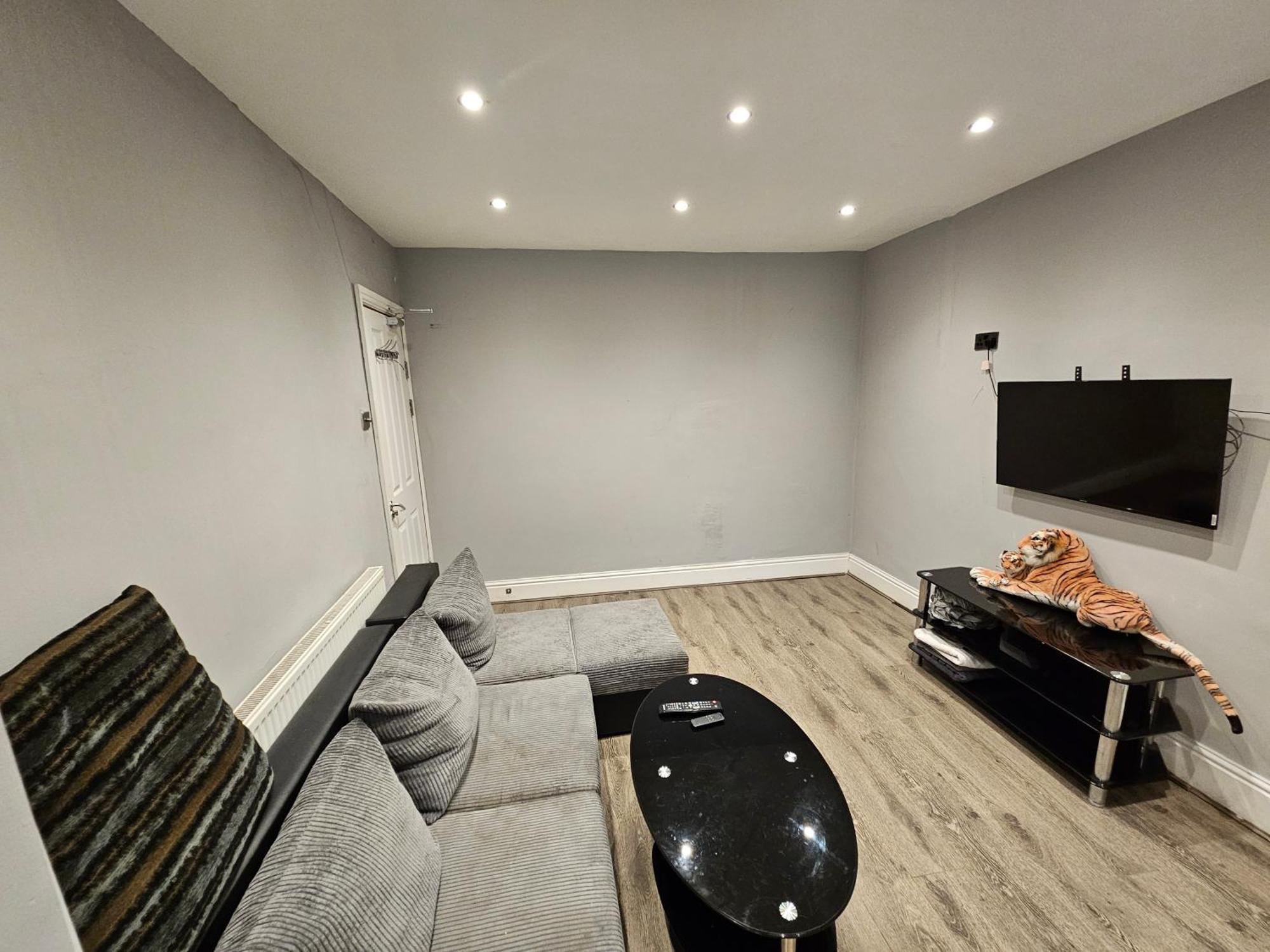 Monyhull Homestay - Near City Centre Kingsheath Nia Nec Bhx Birmingham Extérieur photo